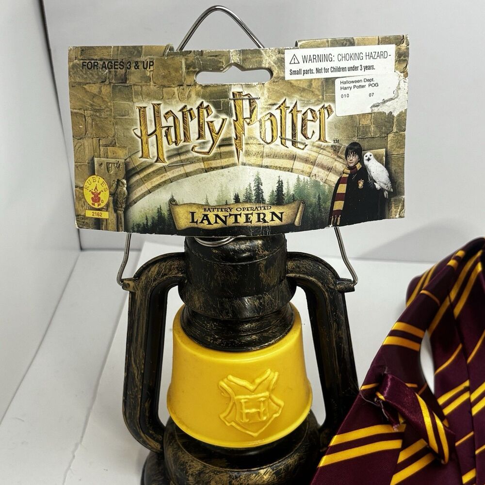 Harry Potter Lantern Rubies Toy Battery Operated Vintage 2001 and Gryffindor Tie